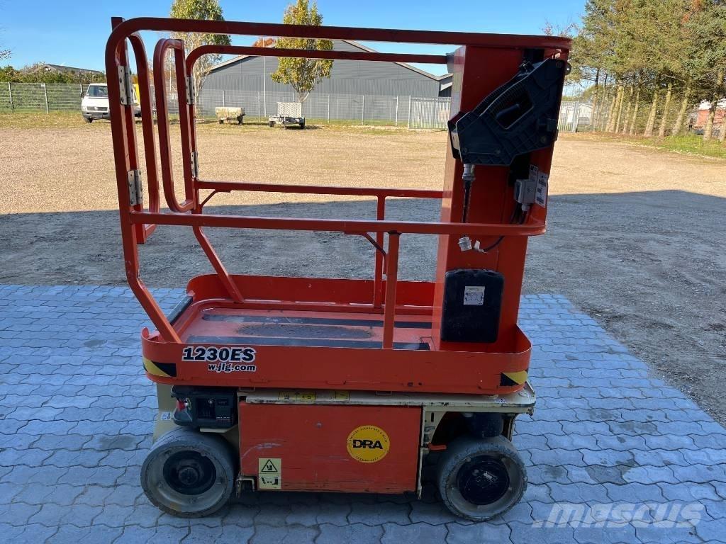 JLG 1230 ES Sollevatori verticali
