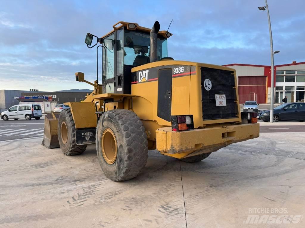 CAT 938 G Pale gommate