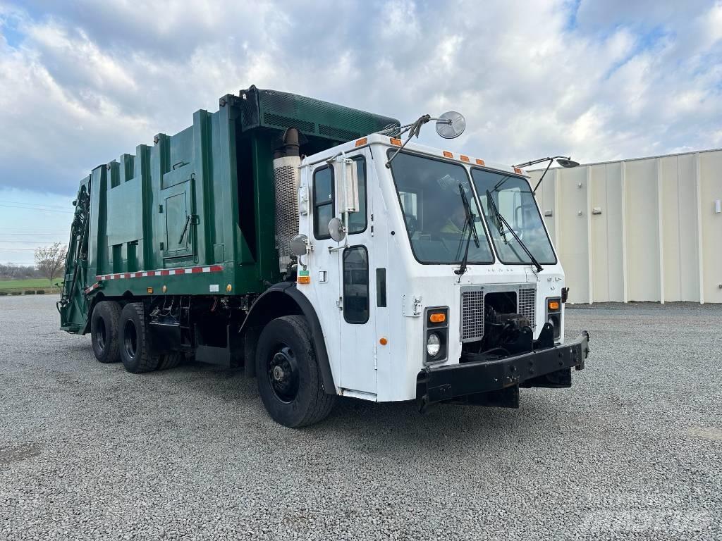 Mack LE613 Camion dei rifiuti