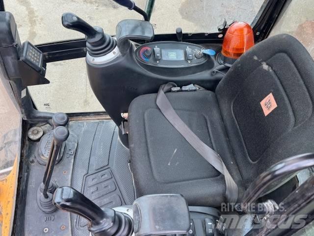 JCB 8018 Miniescavatori