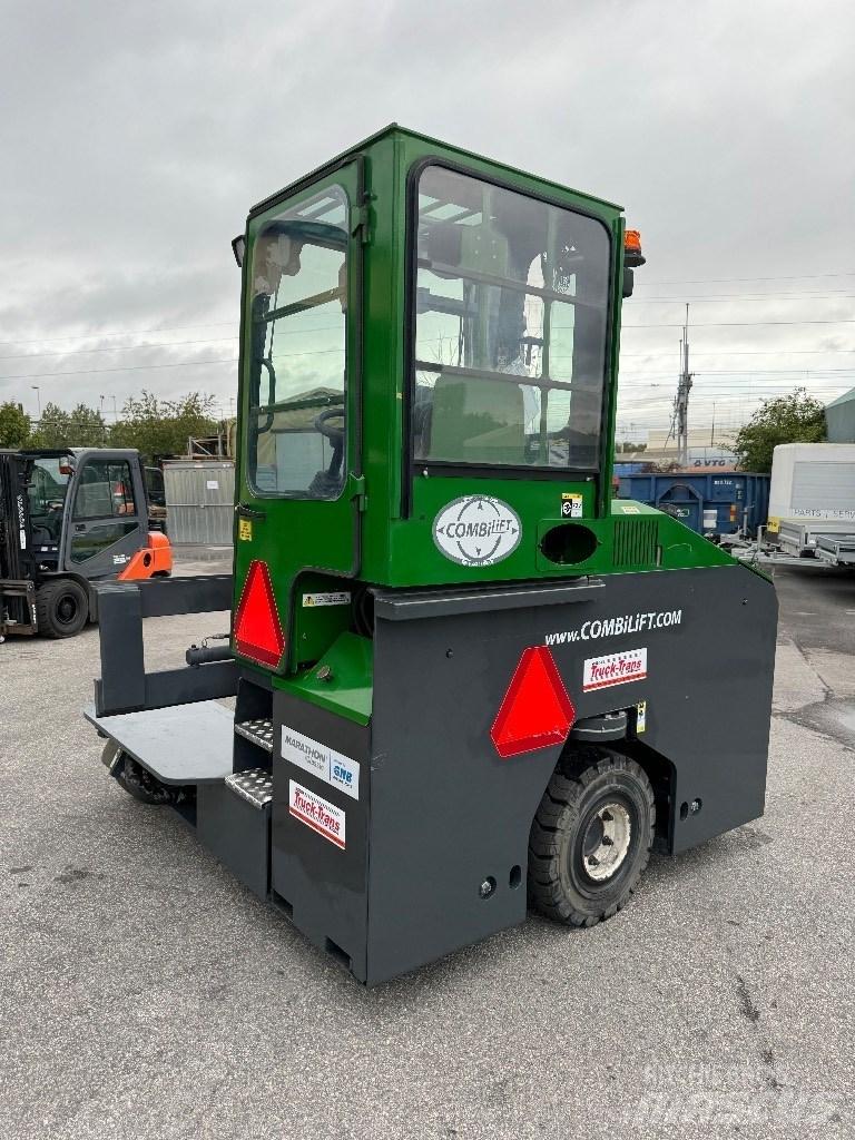 Combilift C4000ET Carrello elevatore retrattile a 4 vie