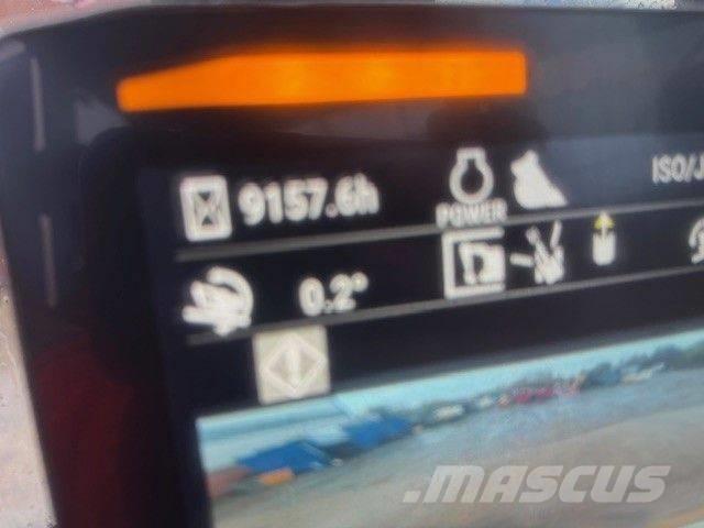 CAT 320 Escavatori cingolati