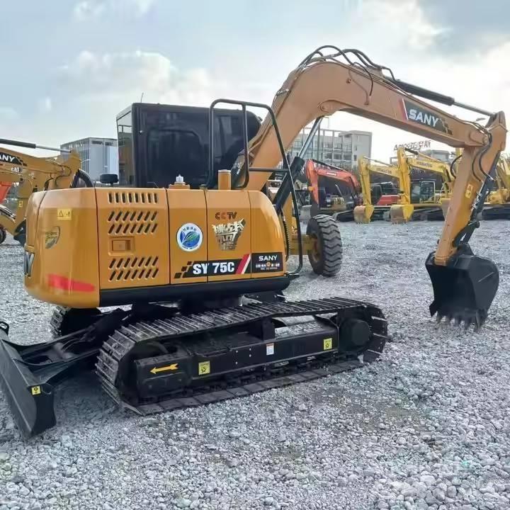 Sany SY75C Escavatori cingolati