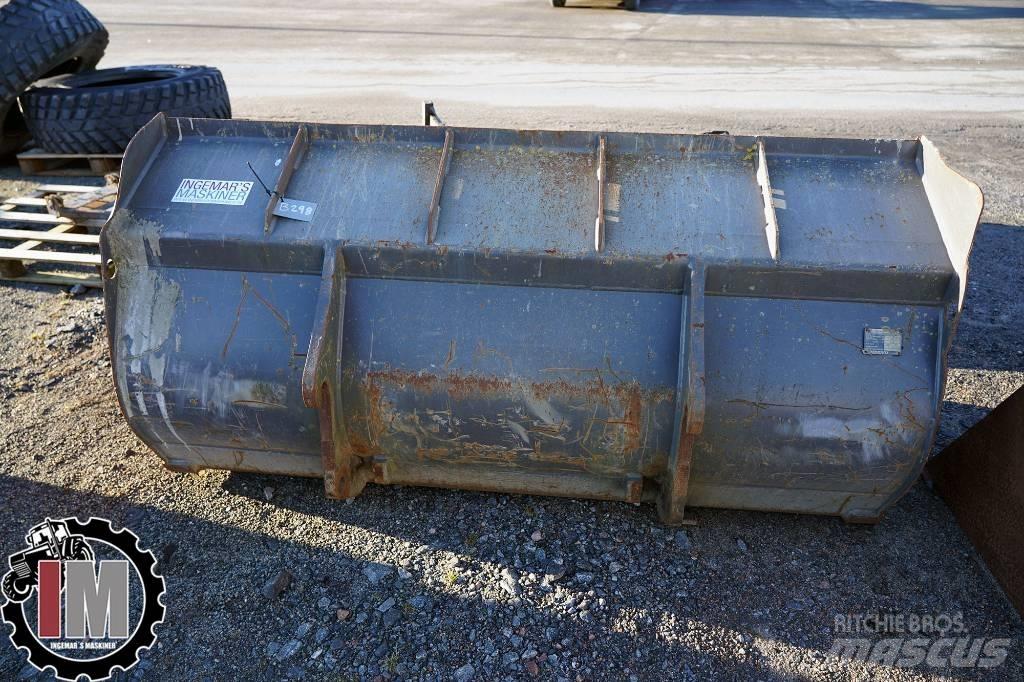 Volvo L30 Skopa Benne