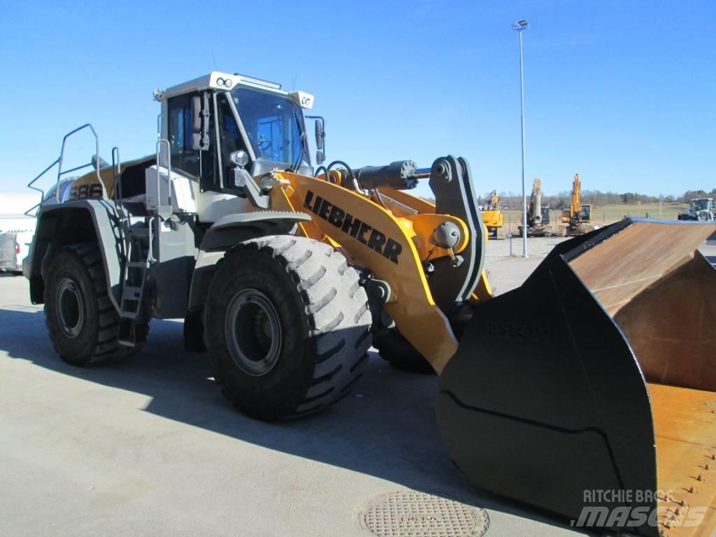 Liebherr L586 XPower Pale gommate