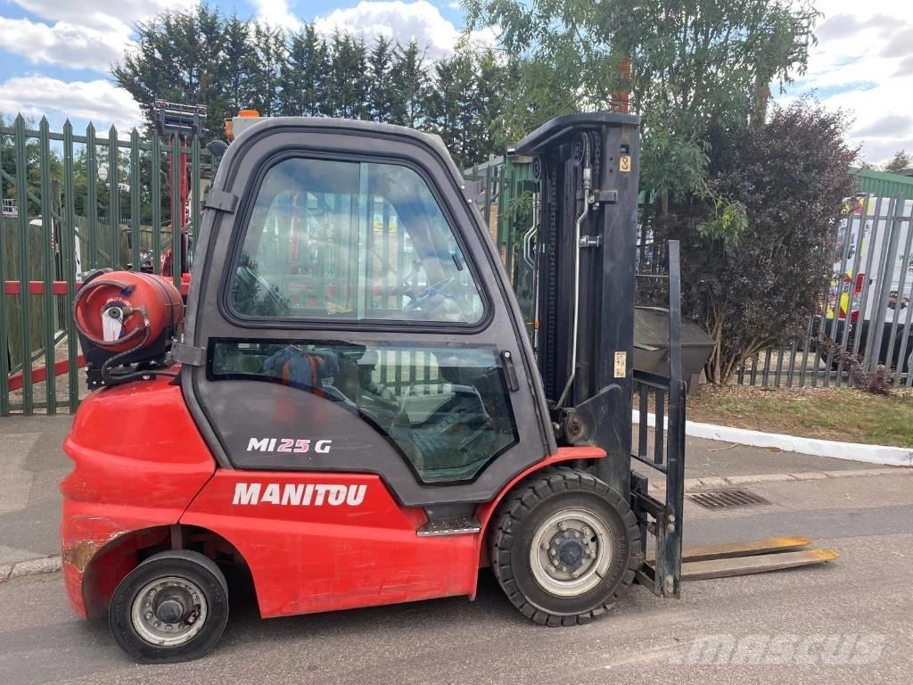 Manitou MI 25 G Carrelli elevatori GPL