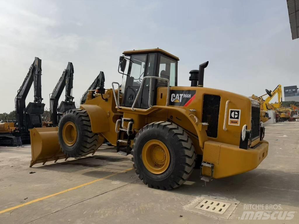 CAT 966 H Pale gommate