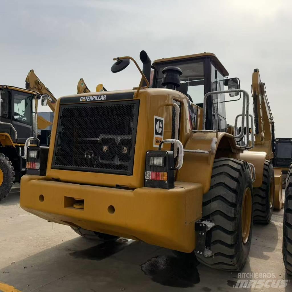 CAT 966 H Pale gommate