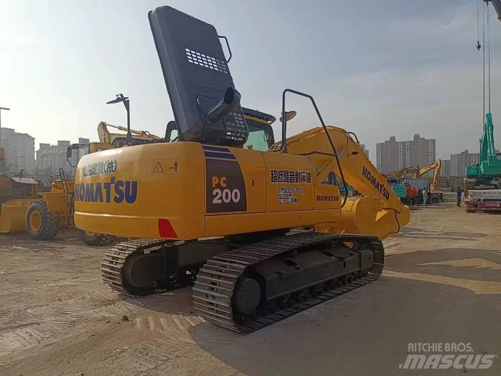 Komatsu pc200-8 Escavatori cingolati