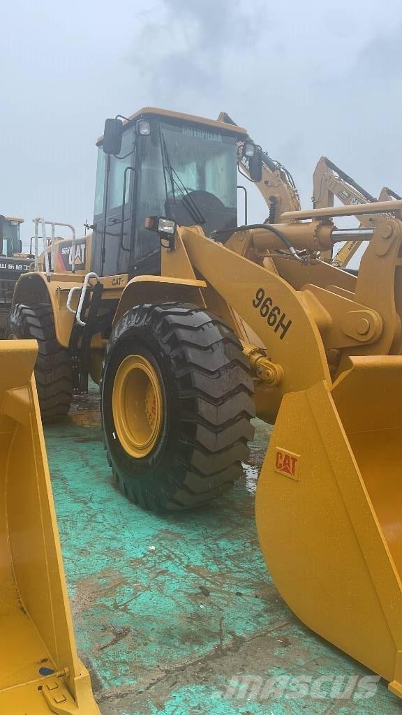 CAT 966 H Pale gommate