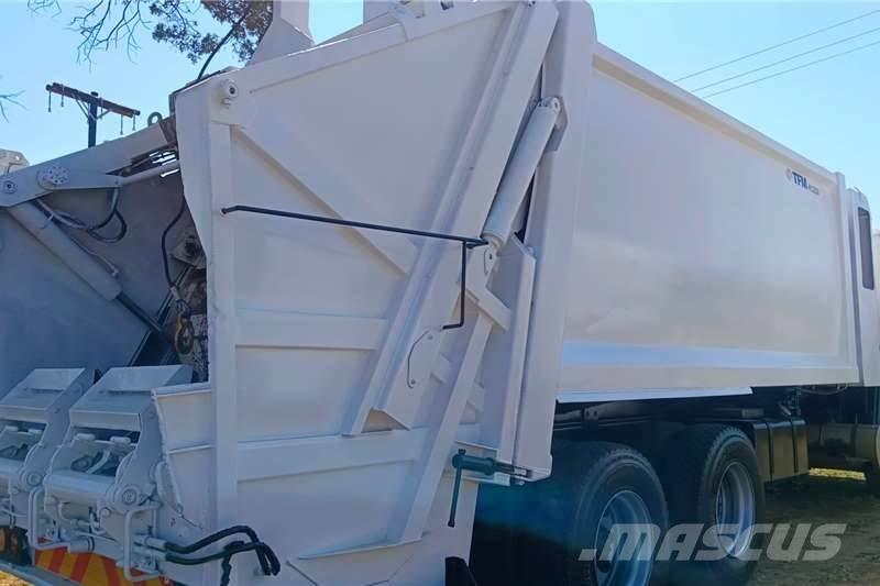 UD Quon 26-370 Camion altro