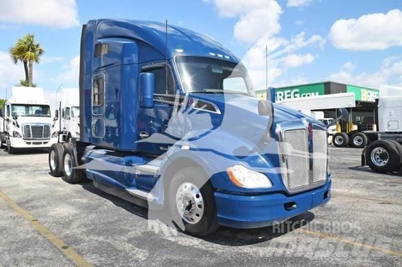 Kenworth T680 Motrici e Trattori Stradali