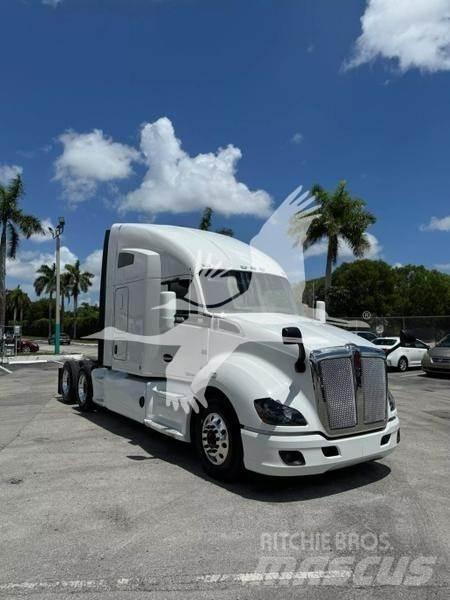 Kenworth T680 Motrici e Trattori Stradali