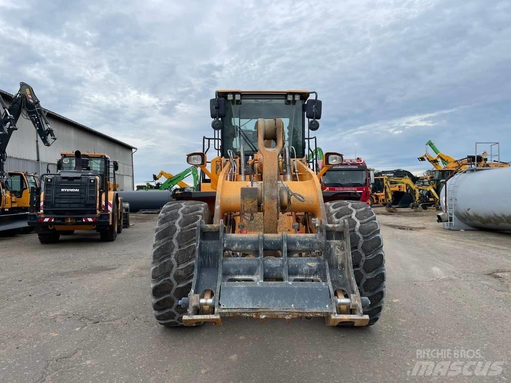 Hyundai HL960XT Pale gommate