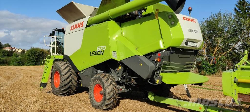 CLAAS Lexion 670 Mietitrebbiatrici