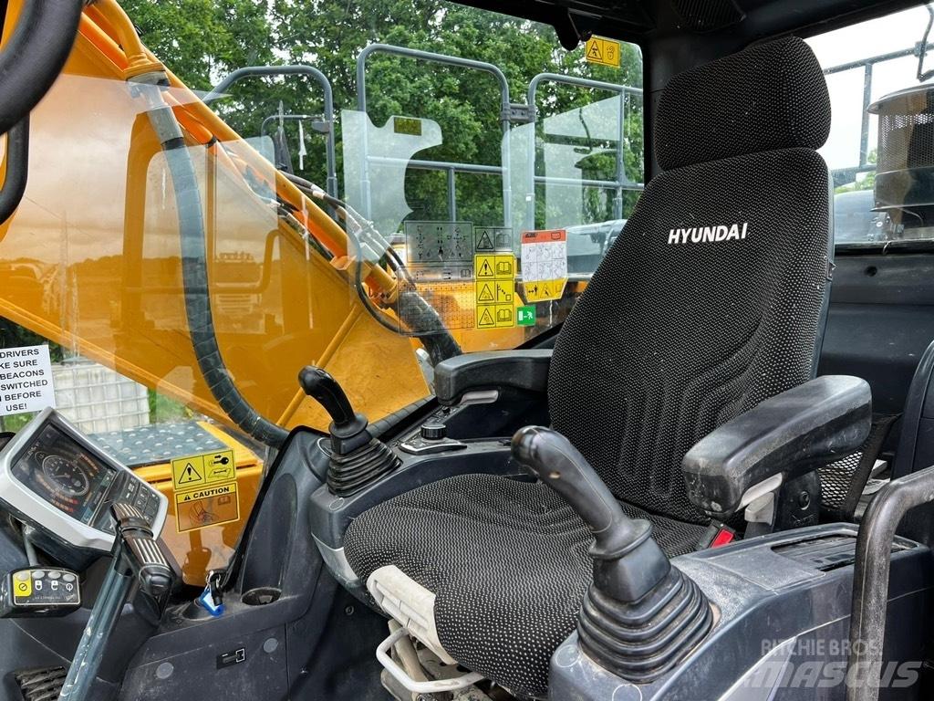 Hyundai HX 220 L Escavatori cingolati