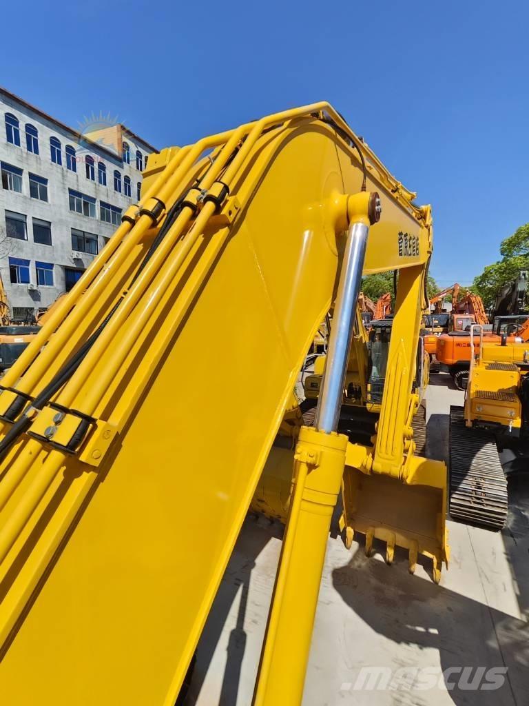Komatsu PC 220-8 Escavatori cingolati