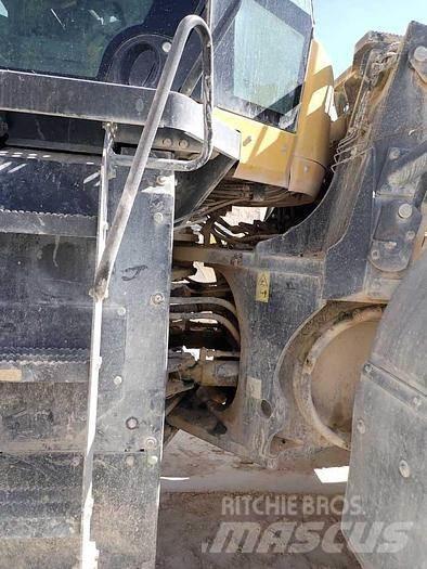 Komatsu WA475-10 Pale gommate