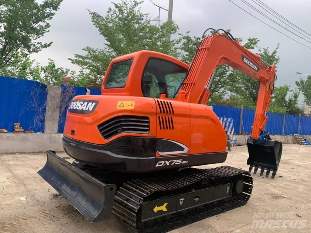 Doosan DX 75 Escavatori medi 7t - 12t