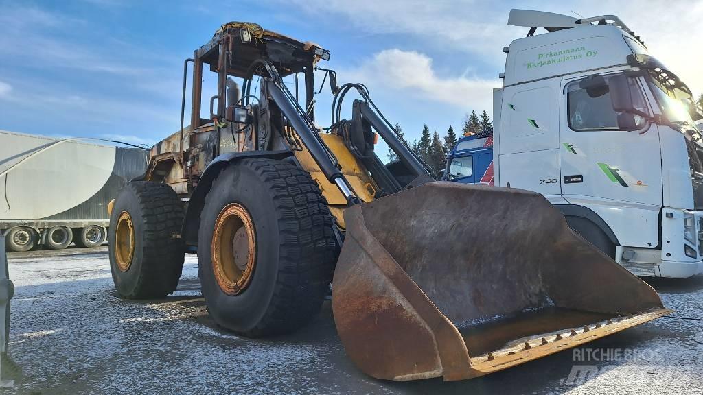 JCB 416 S Pale gommate