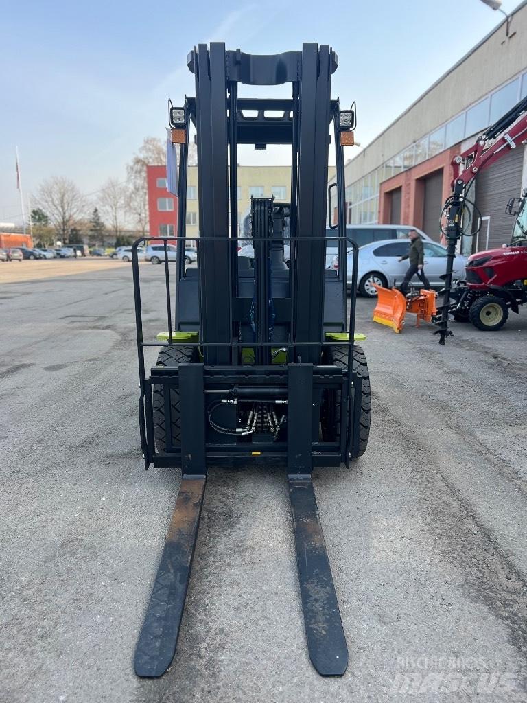 Clark S 30 L Carrelli elevatori GPL