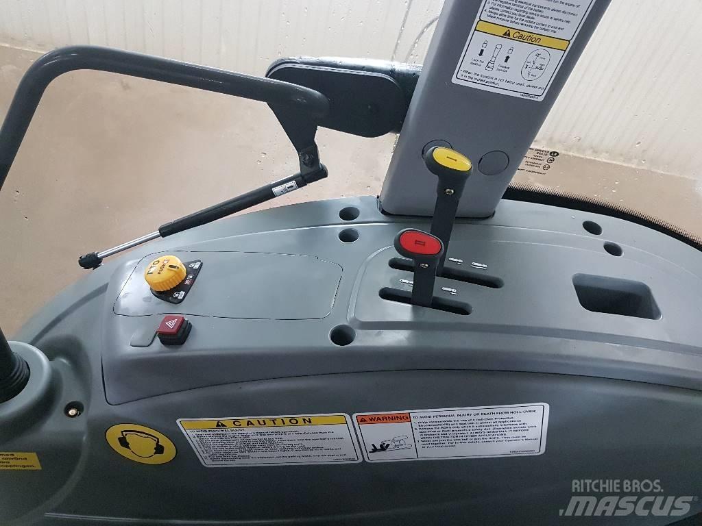 Branson 5025C Trattori