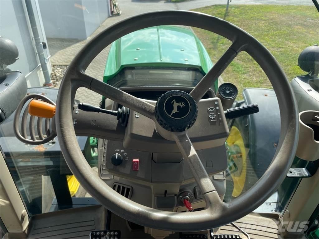 John Deere 6195M Trattori