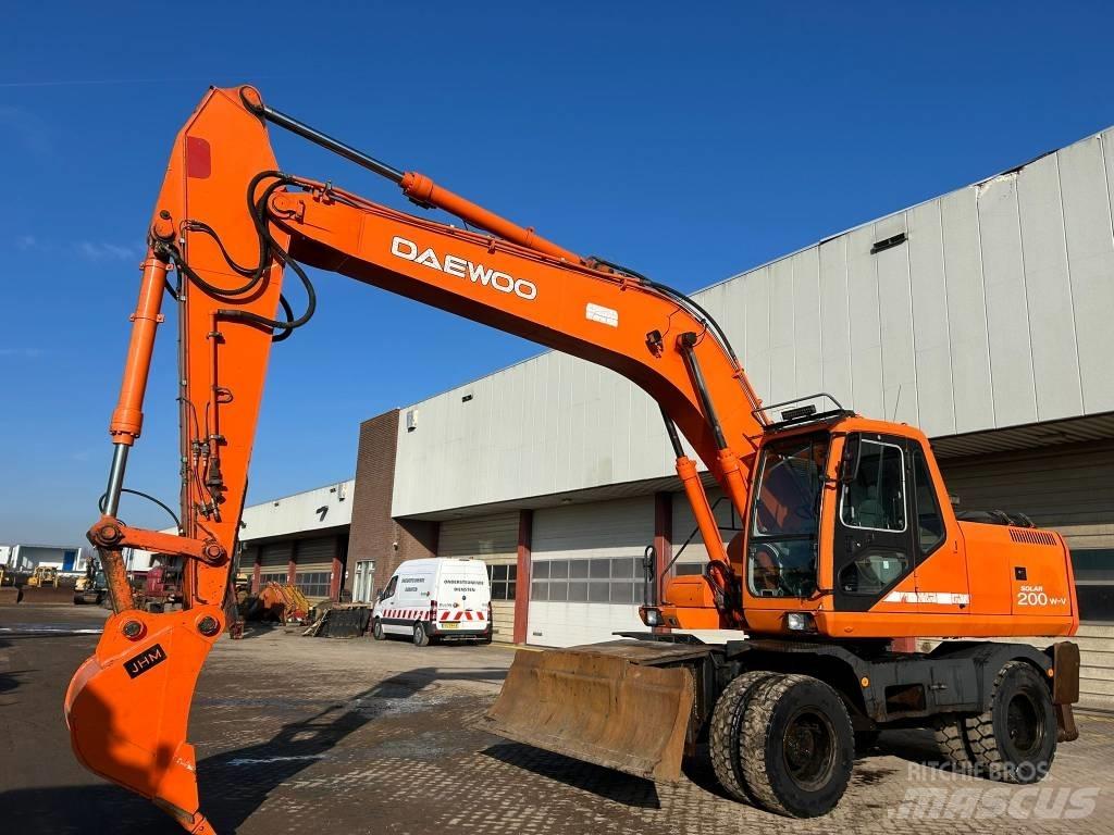 Daewoo Solar 200WV Escavatori gommati