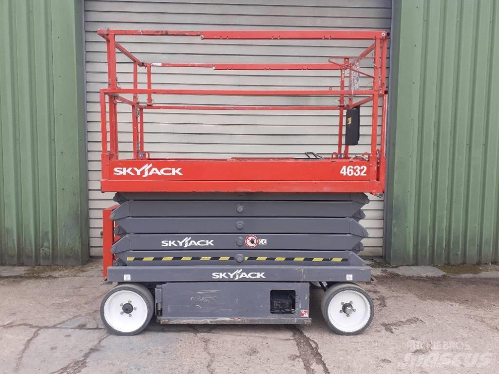 SkyJack SJ III 4632 Piattaforme a pantografo
