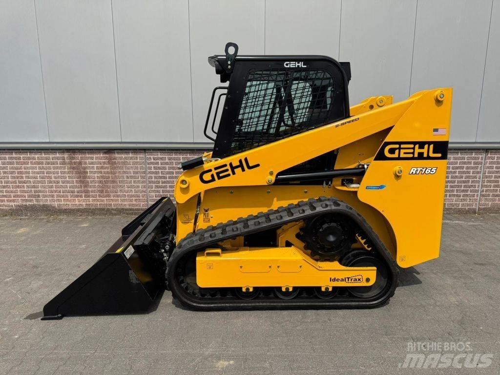 Gehl RT165 Mini Pale Gommate