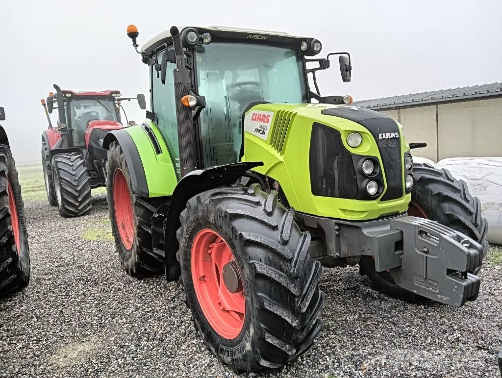 CLAAS Arion 440 Trattori