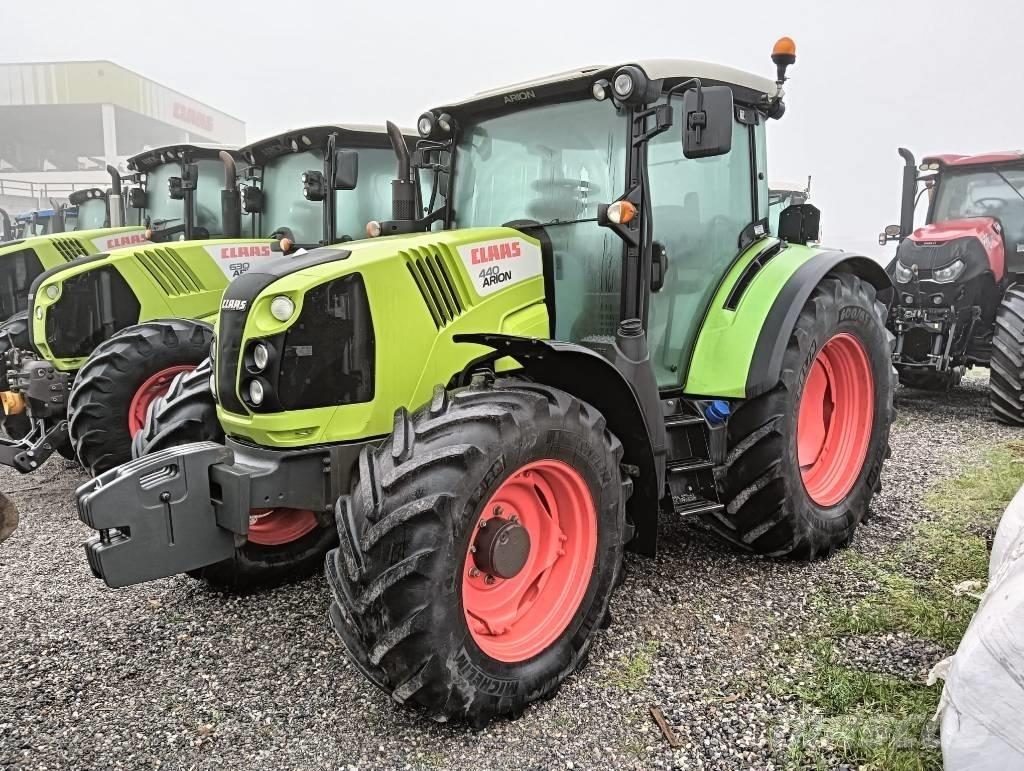 CLAAS Arion 440 Trattori