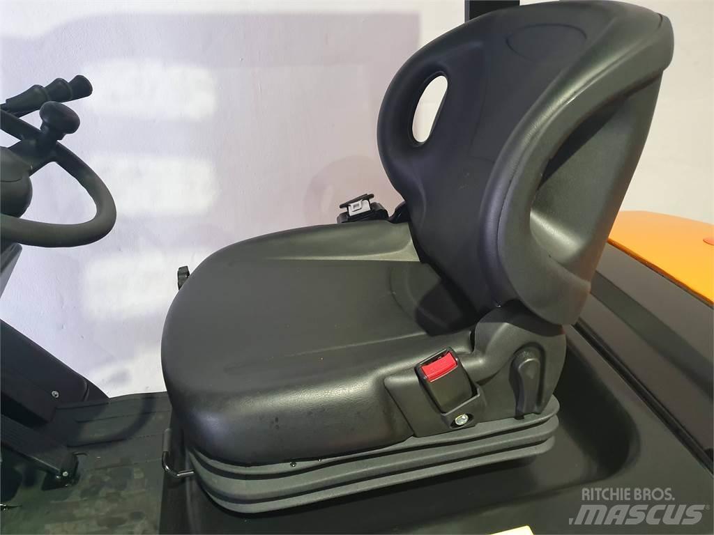  CPCD25T8 S4S Carrelli elevatori diesel