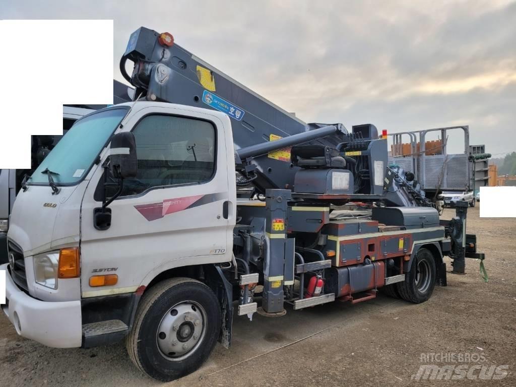 Horyong SKY 2804N Piattaforme autocarrate
