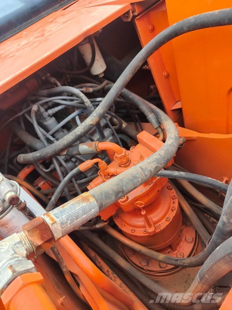 Doosan 220 LC-7 Escavatori cingolati