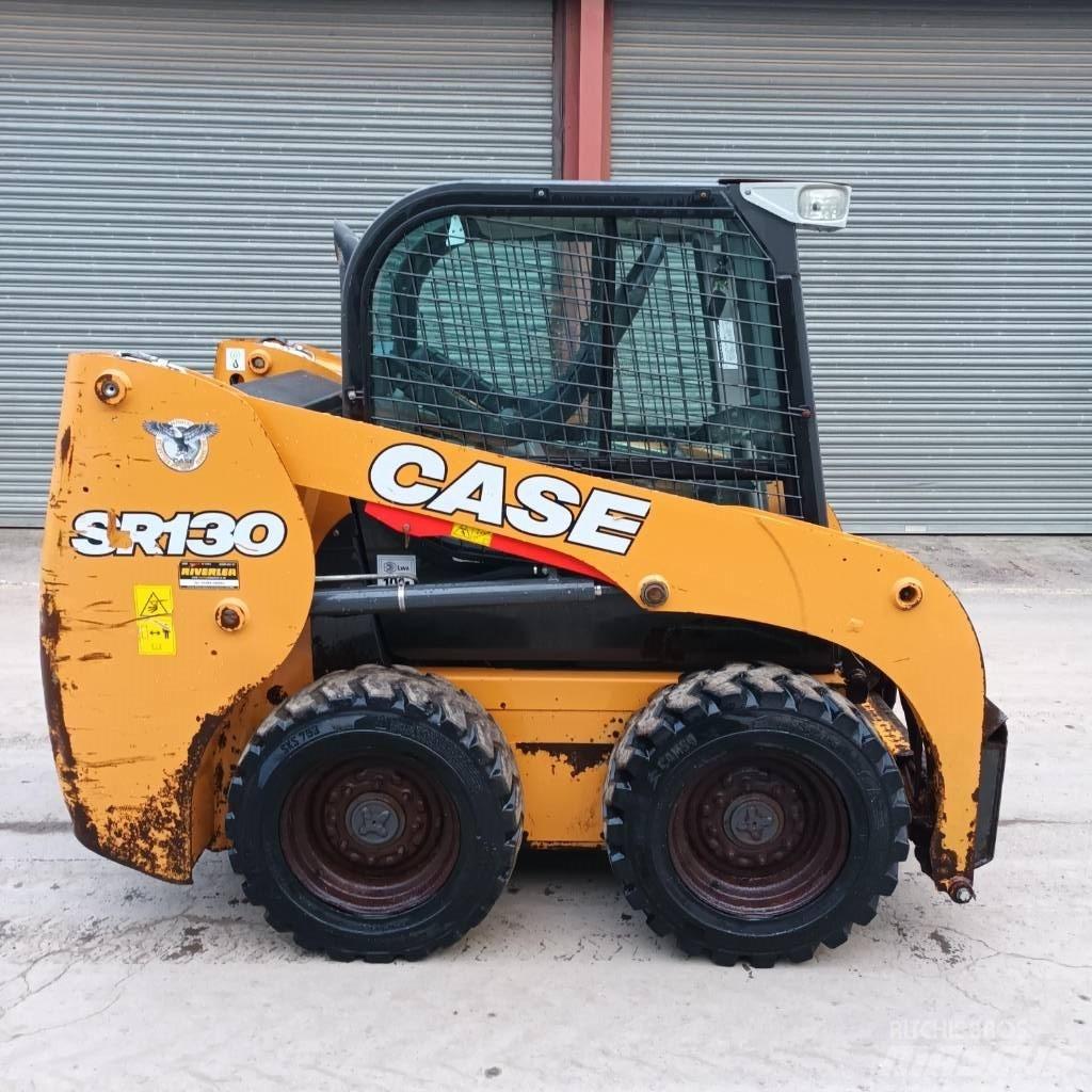 CASE SR 130 Mini Pale Gommate