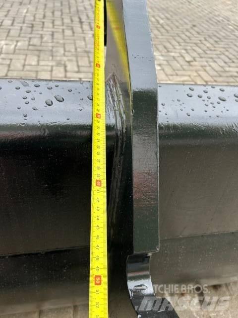  Slootbak CW 30 Benne