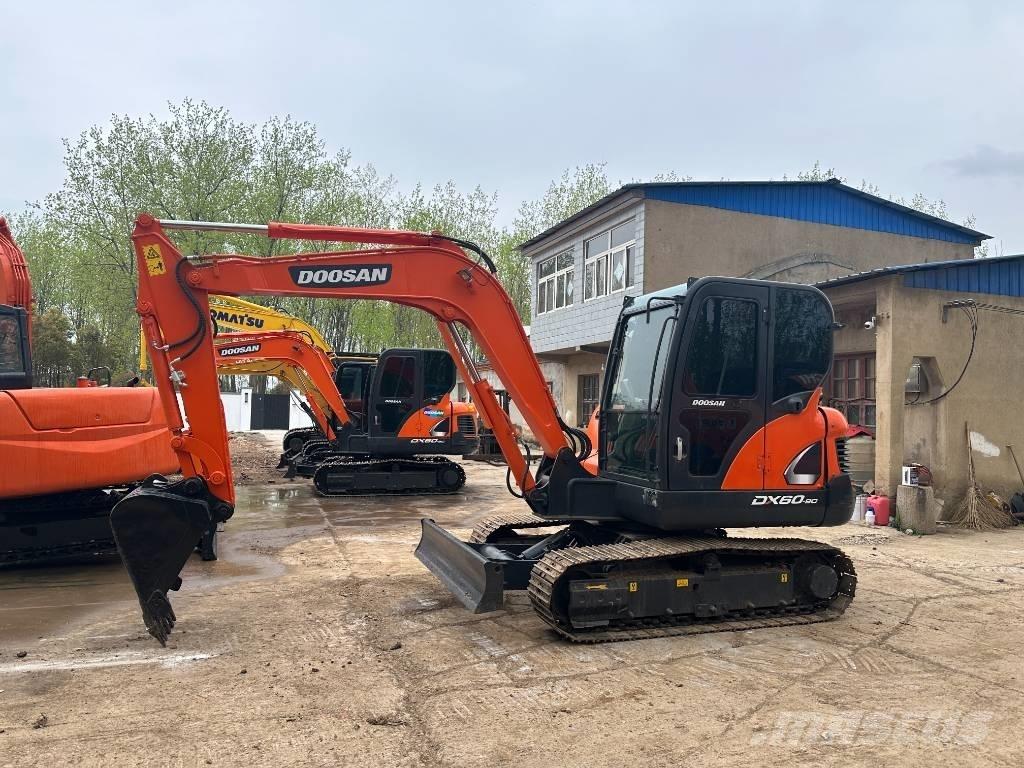 Doosan DX60 Escavatori cingolati