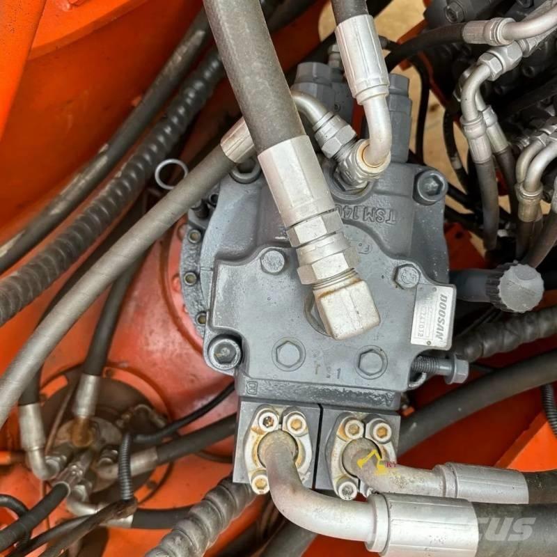 Doosan DX225-9C Escavatori cingolati