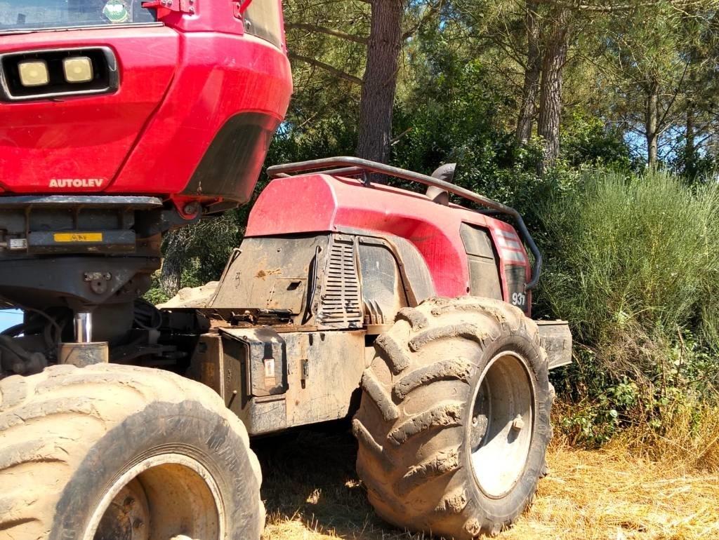 Komatsu 931 Abbattitrici, Disboscatrici