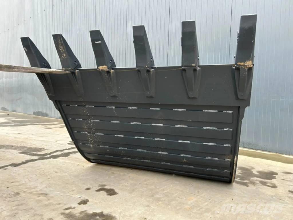 Hitachi ZX220 - 1.40m Benne