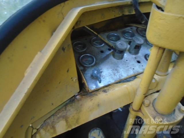 CAT 966 Pale gommate