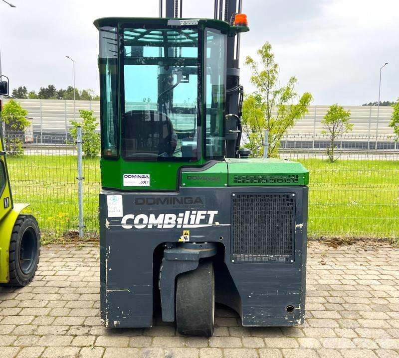 Combilift CB 2500 Carrello elevatore retrattile a 4 vie