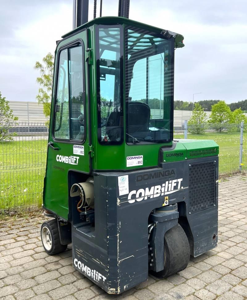 Combilift CB 2500 Carrello elevatore retrattile a 4 vie