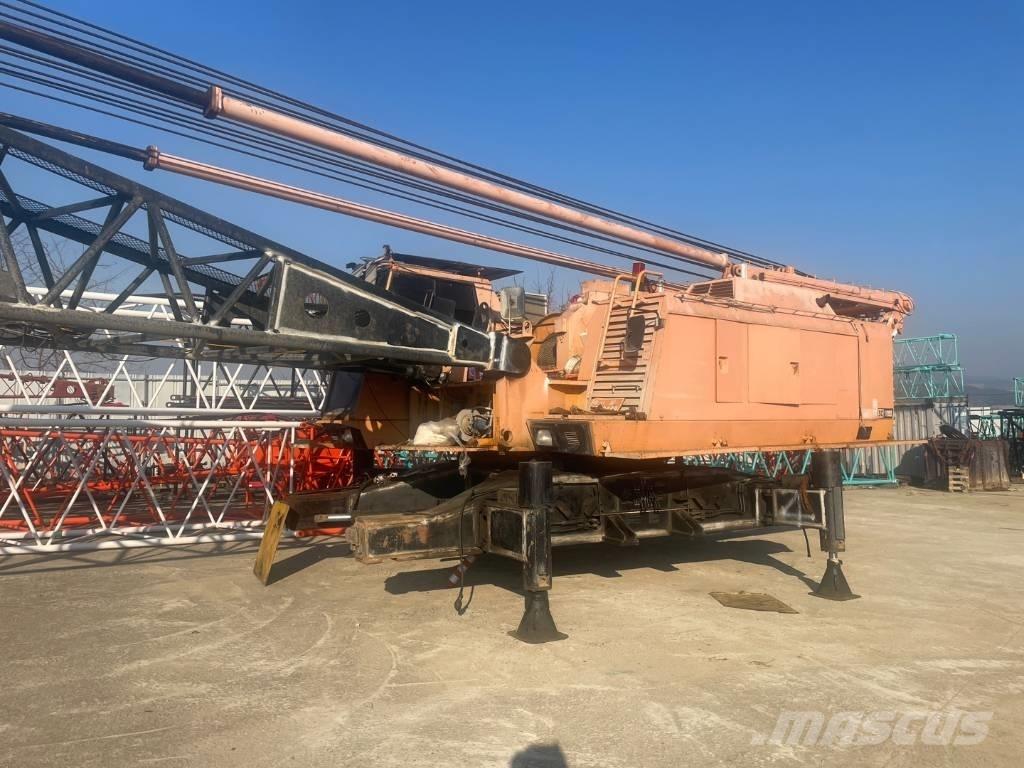 Sumitomo SC1000 Gru cingolate