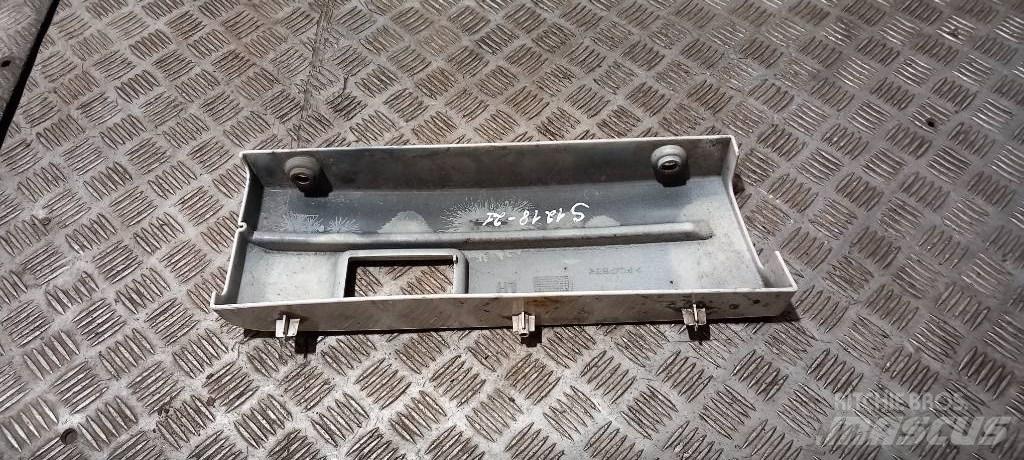 Scania R 440     1779118 Cabine e interni