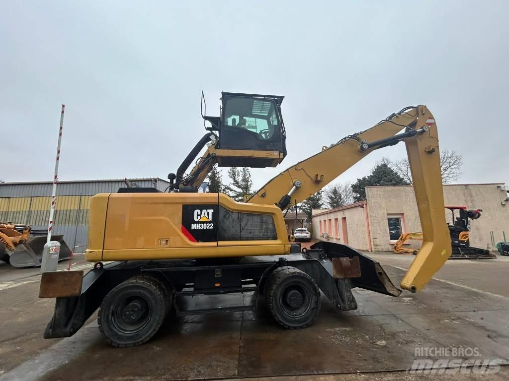 CAT MH3022 Escavatori gommati