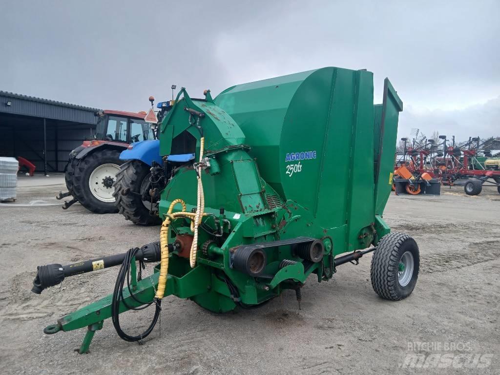 Agronic 250Ts Trinciatrici, tagliatrici e srotolatrici per balle