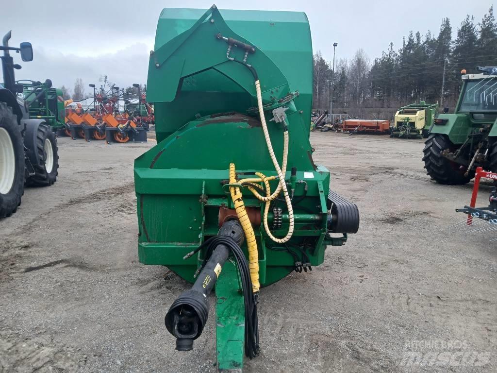 Agronic 250Ts Trinciatrici, tagliatrici e srotolatrici per balle