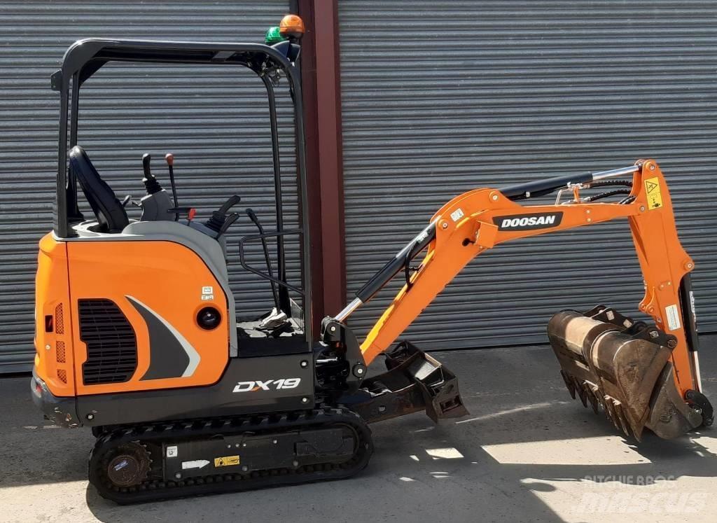 Doosan DX 19 Miniescavatori